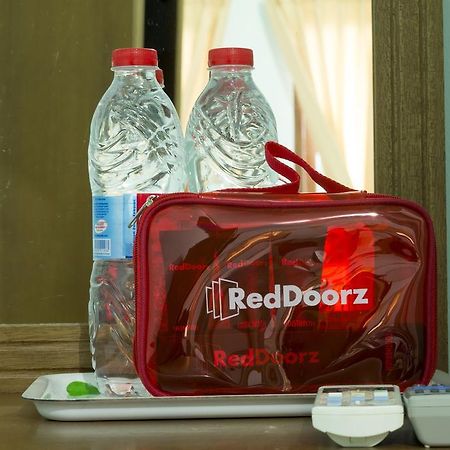 Reddoorz Near Cilandak Town Square Hotel Jakarta Exterior foto