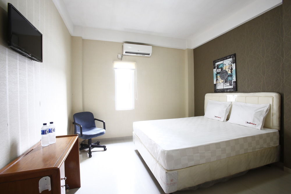 Reddoorz Near Cilandak Town Square Hotel Jakarta Exterior foto