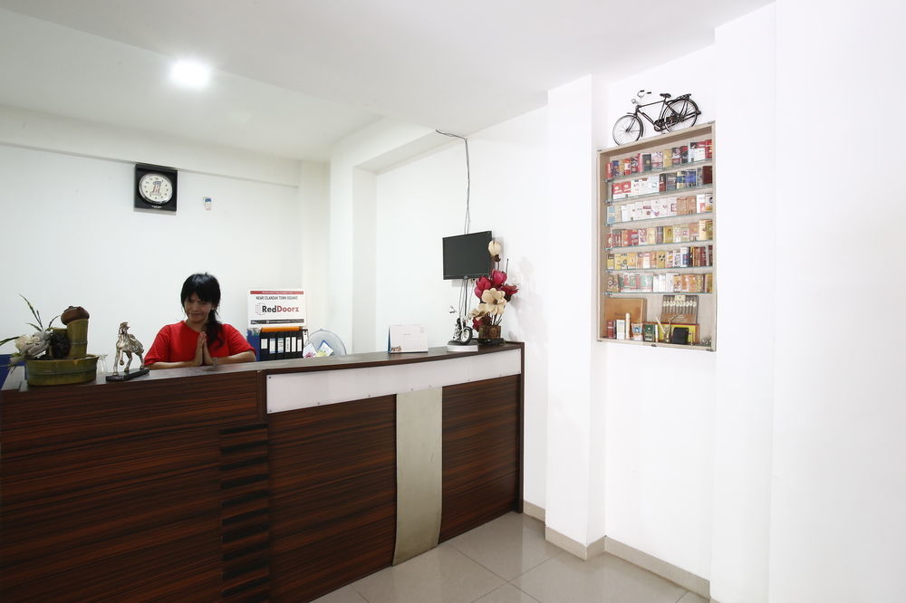 Reddoorz Near Cilandak Town Square Hotel Jakarta Exterior foto