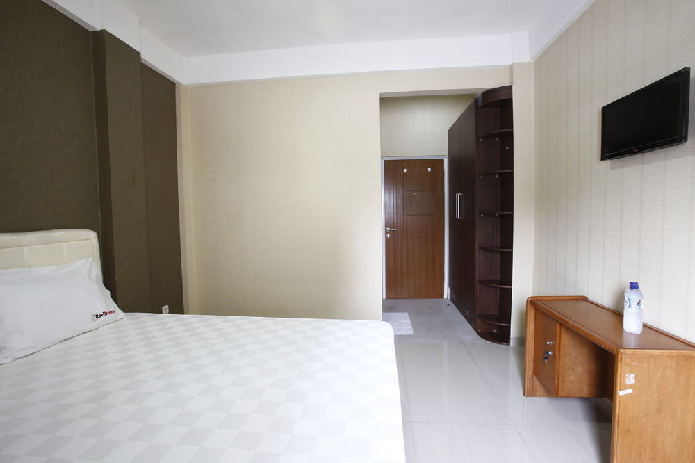Reddoorz Near Cilandak Town Square Hotel Jakarta Exterior foto
