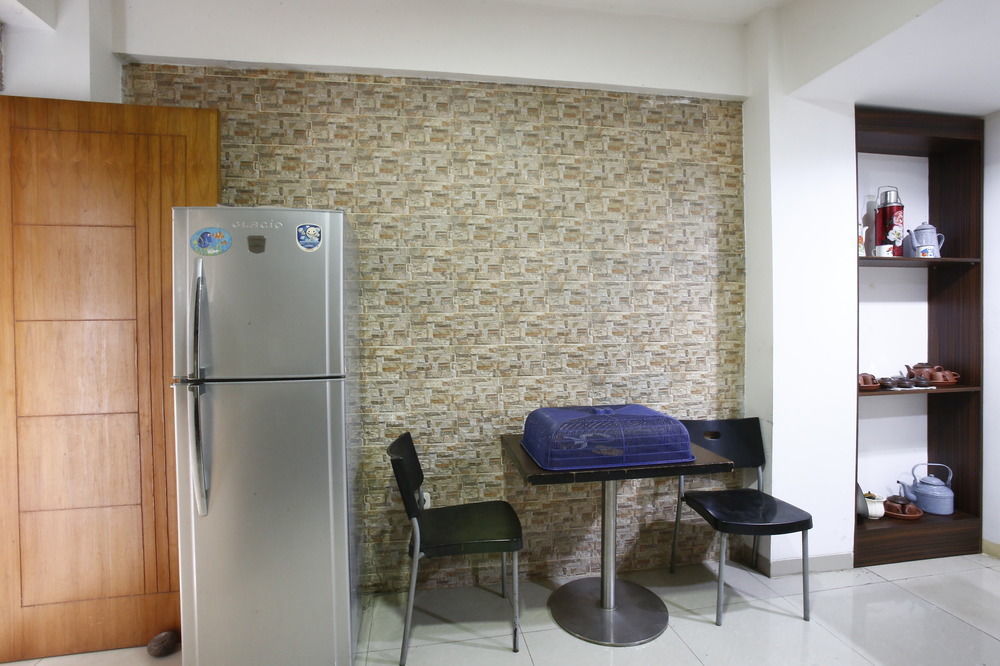 Reddoorz Near Cilandak Town Square Hotel Jakarta Exterior foto