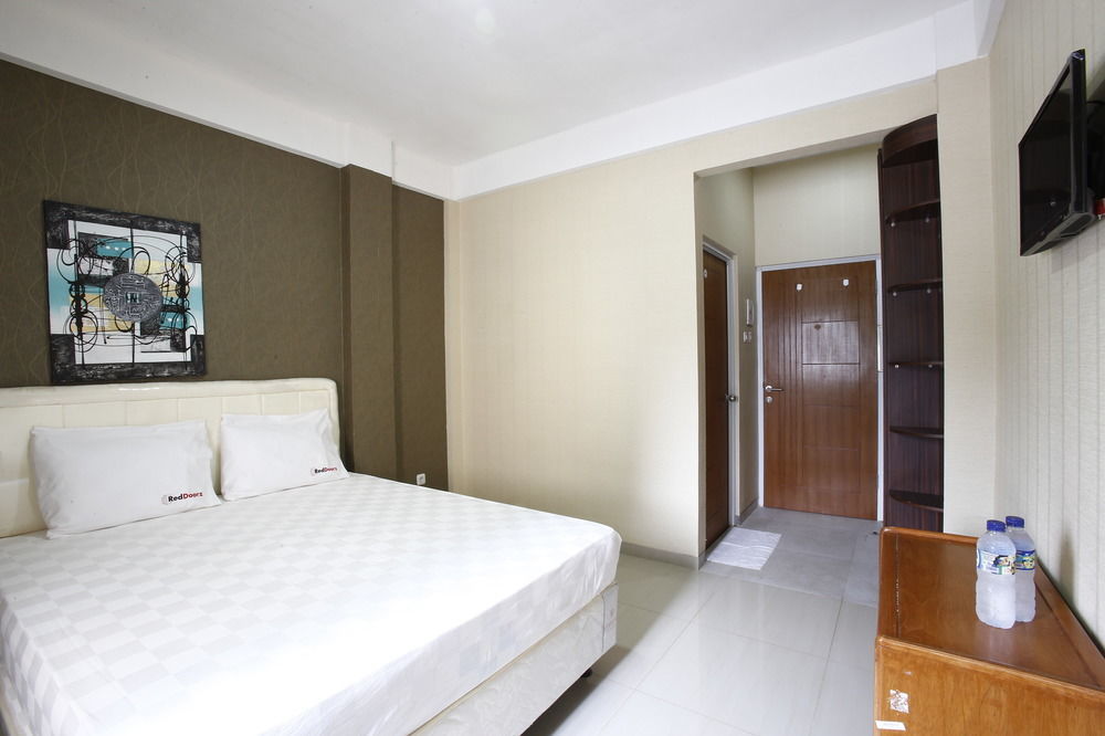 Reddoorz Near Cilandak Town Square Hotel Jakarta Exterior foto