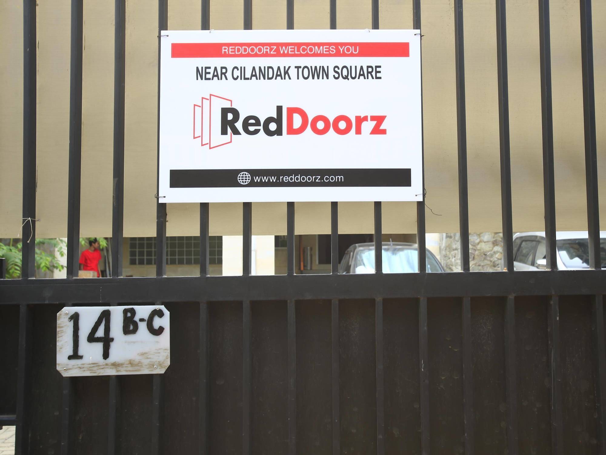 Reddoorz Near Cilandak Town Square Hotel Jakarta Exterior foto