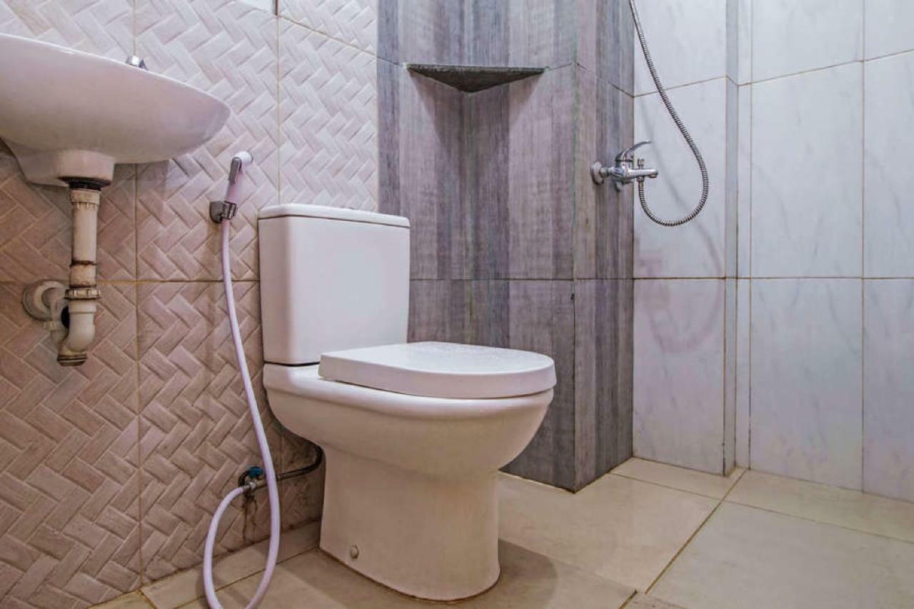 Reddoorz Near Cilandak Town Square Hotel Jakarta Exterior foto